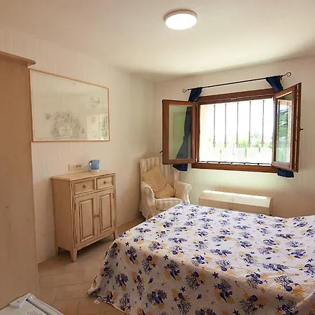 Gallo Di Rena أرتْساكينا